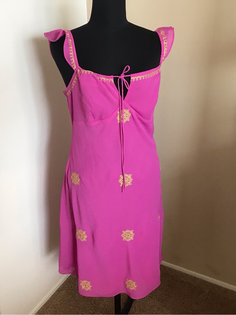 Y2K Chiffon Empire Party Prom Dress size 6 Gold Embroidered motif.